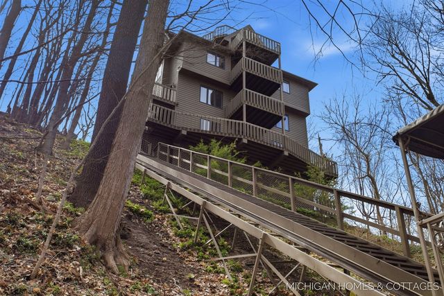 2312 Maksaba Trail, Macatawa, MI 49434