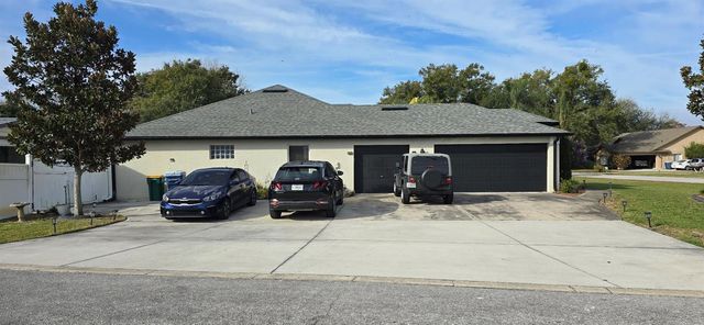 336 LAKECREST DRIVE, Tavares, FL 32778