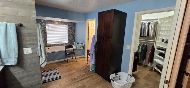 336 LAKECREST DRIVE, Tavares, FL 32778