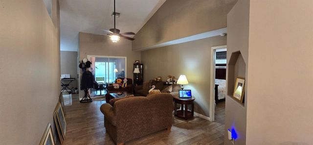 336 LAKECREST DRIVE, Tavares, FL 32778