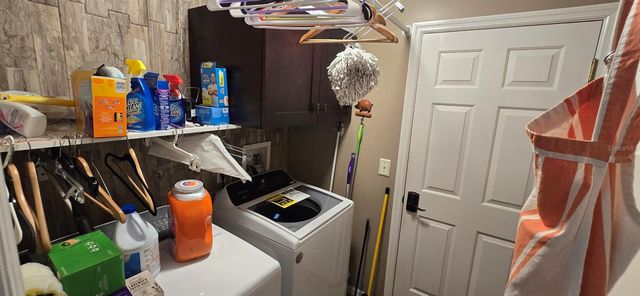 336 LAKECREST DRIVE, Tavares, FL 32778