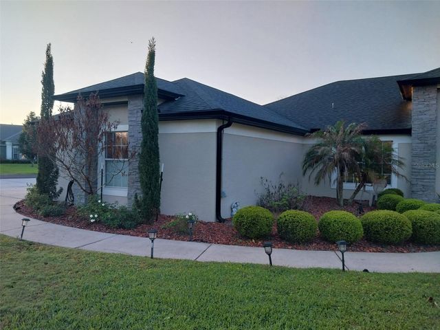 336 LAKECREST DRIVE, Tavares, FL 32778