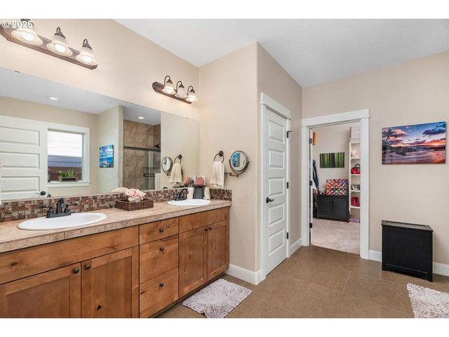 13211 Ne 56TH Ave, Vancouver, WA 98686