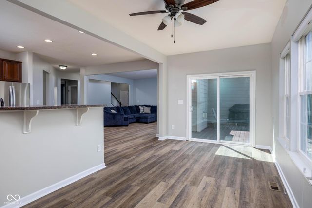 5828 Sunnyvalle Drive, Bargersville, IN 46106