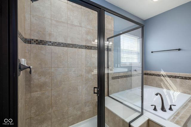 5828 Sunnyvalle Drive, Bargersville, IN 46106