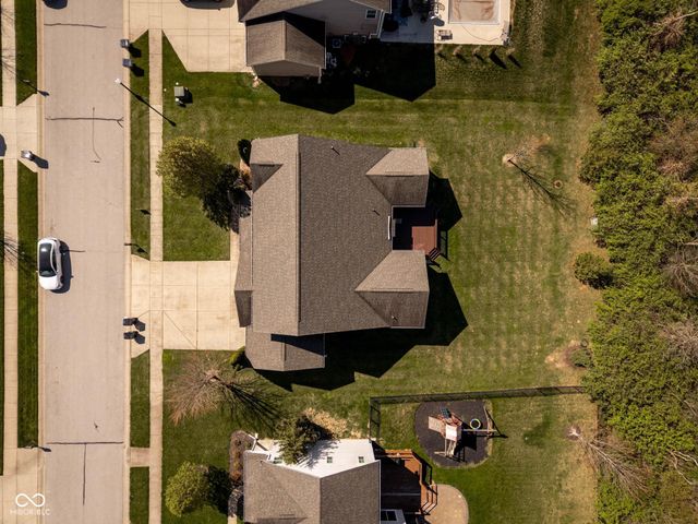 5828 Sunnyvalle Drive, Bargersville, IN 46106