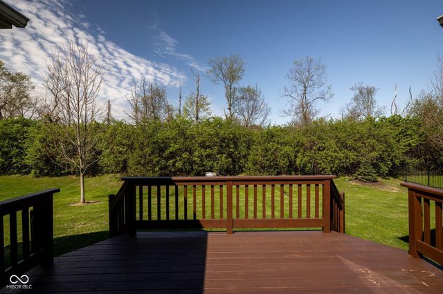 5828 Sunnyvalle Drive, Bargersville, IN 46106