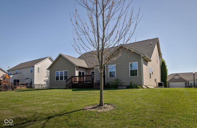 5828 Sunnyvalle Drive, Bargersville, IN 46106