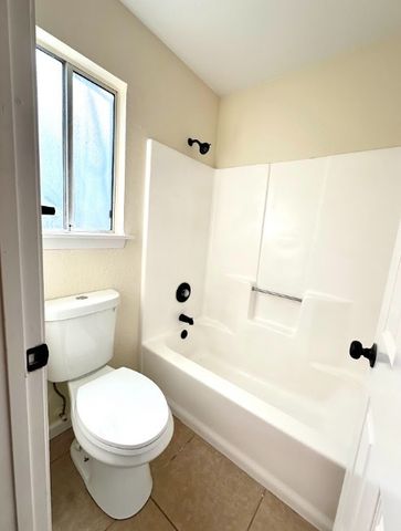 40912 E 168th, Lancaster, CA 93535