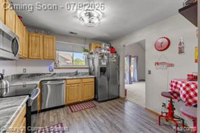 366 Marigold Circle, Westland, MI 48185