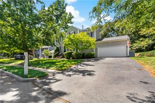 71 Remington Farm Drive, Coventry, RI 02816