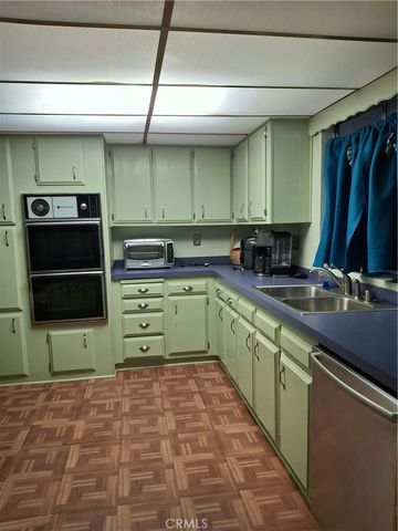 601 N Kirby 195, Hemet, CA 92545