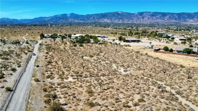 1 Evergreen, Pinon Hills, CA 92372