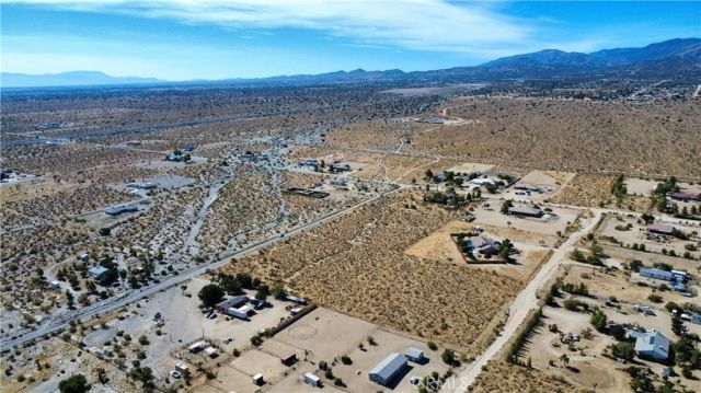 1 Evergreen, Pinon Hills, CA 92372