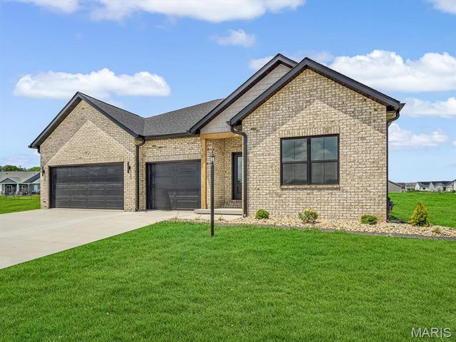 3019 Mobile Drive, Glen Carbon, IL 62034