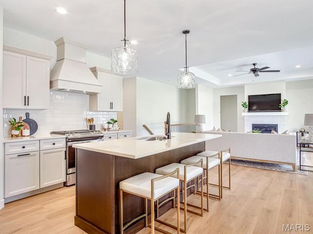 3019 Mobile Drive, Glen Carbon, IL 62034