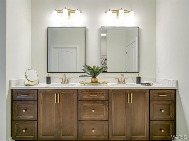 3019 Mobile Drive, Glen Carbon, IL 62034