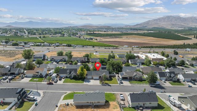 305 N APPLEVIEW DR, Santaquin, UT 84655