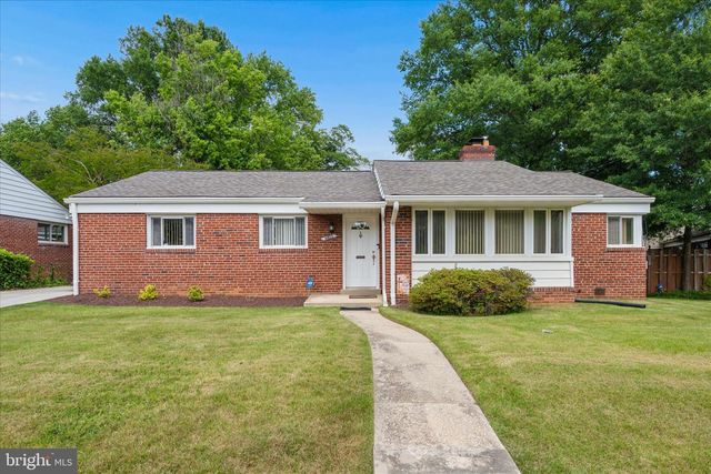 6803 ADELPHI RD, University Park, MD 20782