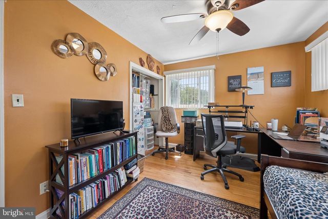 6803 ADELPHI RD, University Park, MD 20782