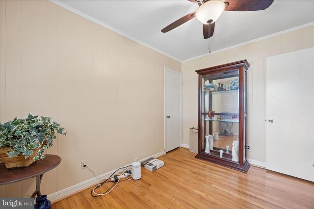 6803 ADELPHI RD, University Park, MD 20782