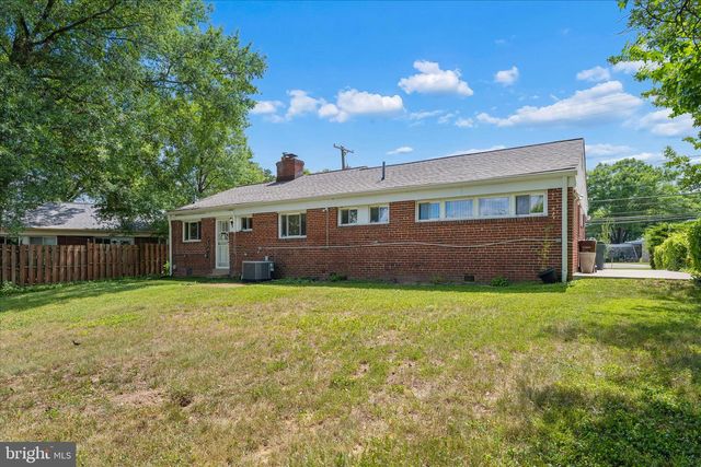 6803 ADELPHI RD, University Park, MD 20782
