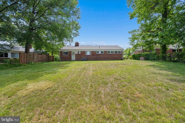 6803 ADELPHI RD, University Park, MD 20782