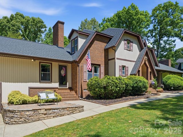 2637 Rolling Hills Drive, Monroe, NC 28110