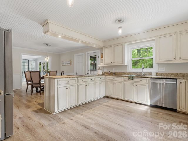 2637 Rolling Hills Drive, Monroe, NC 28110
