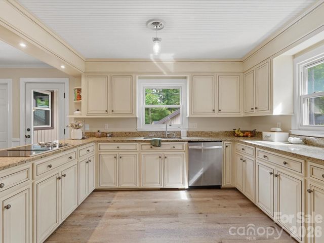 2637 Rolling Hills Drive, Monroe, NC 28110