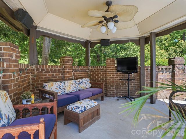 2637 Rolling Hills Drive, Monroe, NC 28110