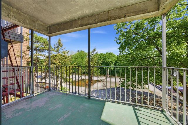 671 Bronx River Road 2f, Yonkers, NY 10704