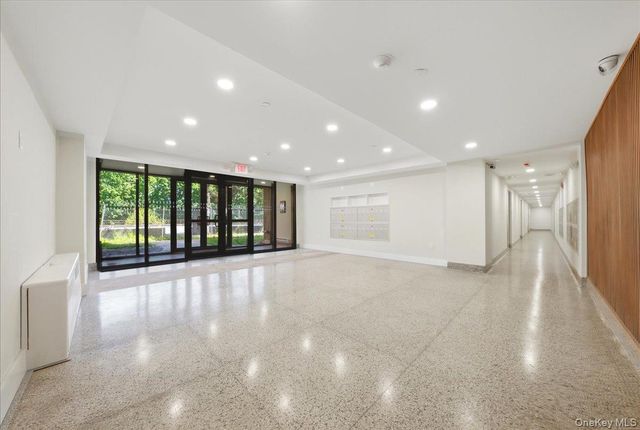671 Bronx River Road 2f, Yonkers, NY 10704