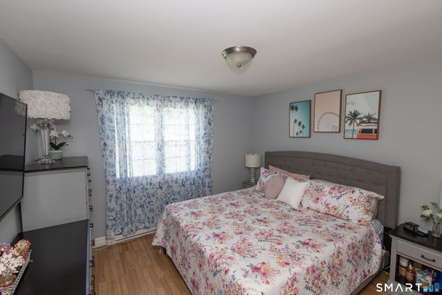 19 Hardwood Road, Plainville, CT 06062