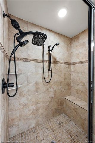2919 Addison Circle, Rochester, MI 48306