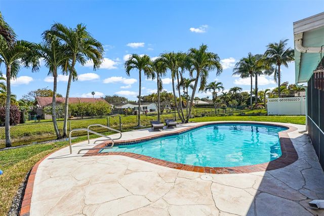 3701 NW 114th Avenue, Coral Springs, FL 33065