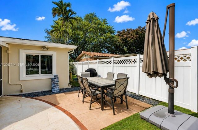 3701 NW 114th Avenue, Coral Springs, FL 33065