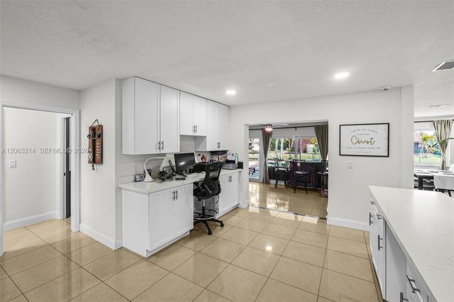 3701 NW 114th Avenue, Coral Springs, FL 33065