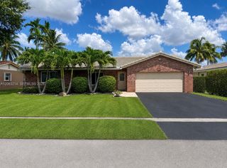 3701 NW 114th Avenue, Coral Springs, FL 33065