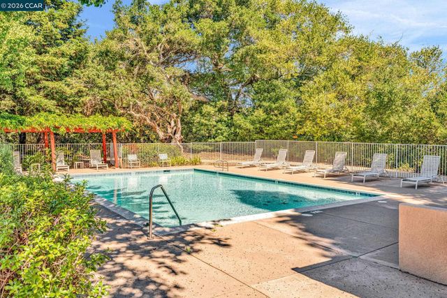 219 Forest Creek Ln, San Ramon, CA 94583