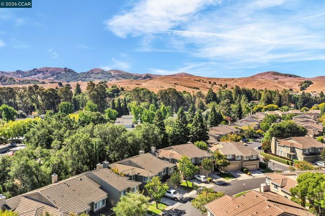 219 Forest Creek Ln, San Ramon, CA 94583