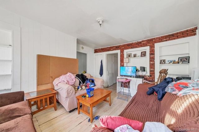 100 Carson Avenue, Newburgh, NY 12550