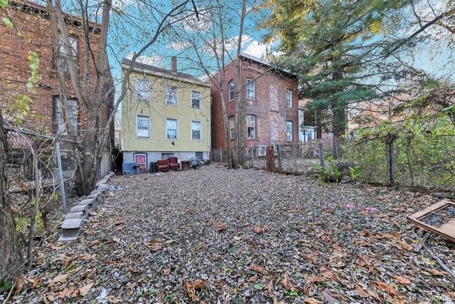 100 Carson Avenue, Newburgh, NY 12550