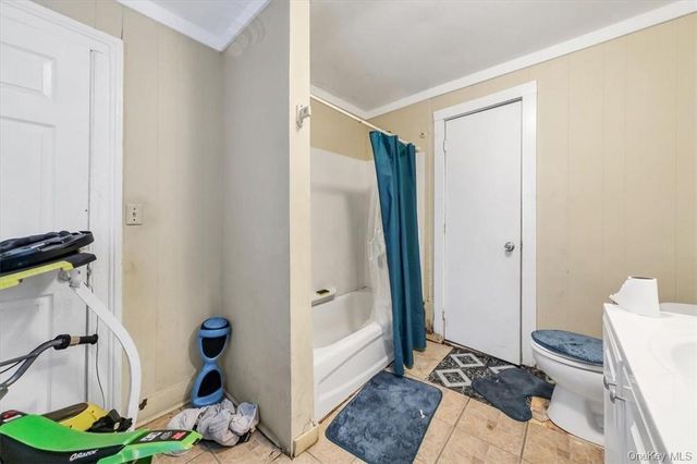 100 Carson Avenue, Newburgh, NY 12550