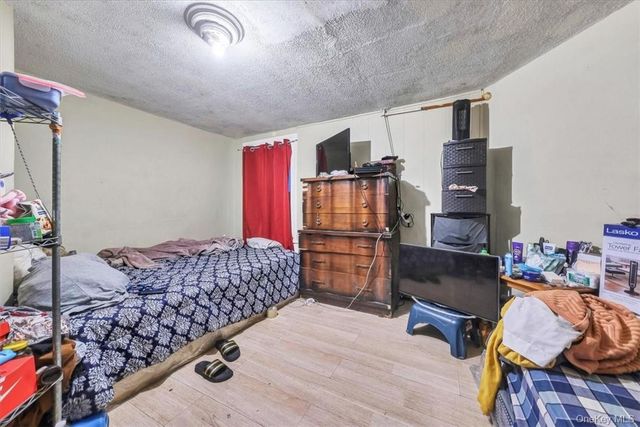 100 Carson Avenue, Newburgh, NY 12550