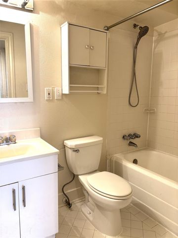 1840 Branard Street 2, Houston, TX 77098