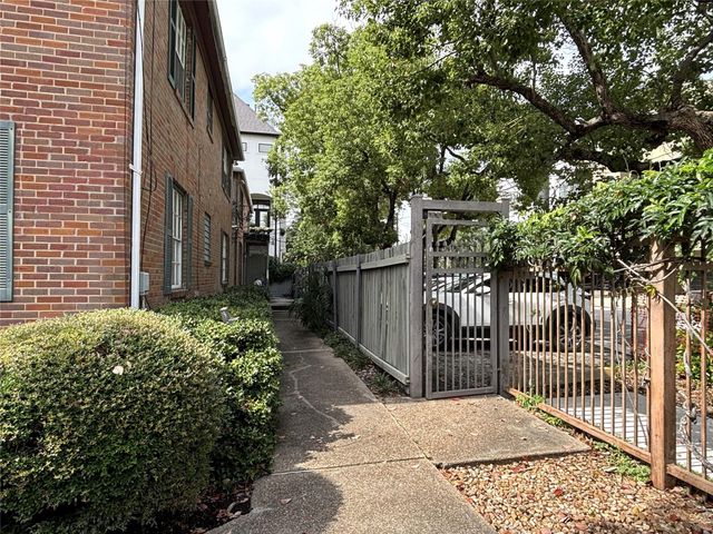 1840 Branard Street 2, Houston, TX 77098