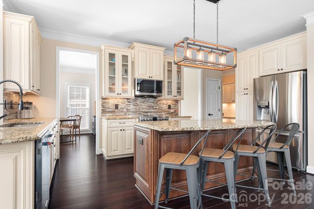 1546 Valhalla Drive, Denver, NC 28037