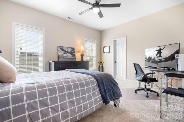 1546 Valhalla Drive, Denver, NC 28037