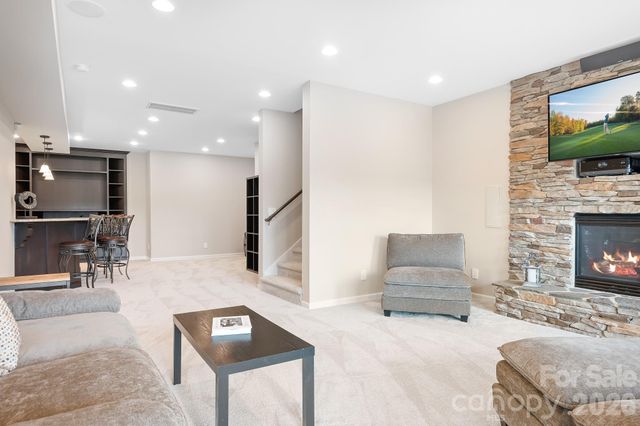 1546 Valhalla Drive, Denver, NC 28037